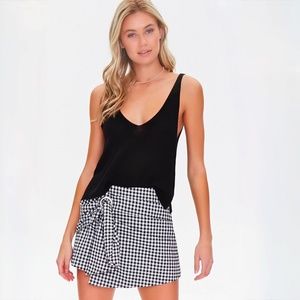 Forever 21 gingham tie knot skort